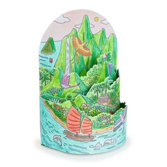 Fertig ausgemaltes Diorama: Insel mit Wasserfall, Dschunke und Delfinen