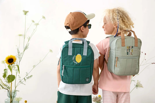 Kindergartenrucksack Lässig Square 7L Little Gang in Zitronengelb und Dunkelgrün mit gepolsterten Schultergurten