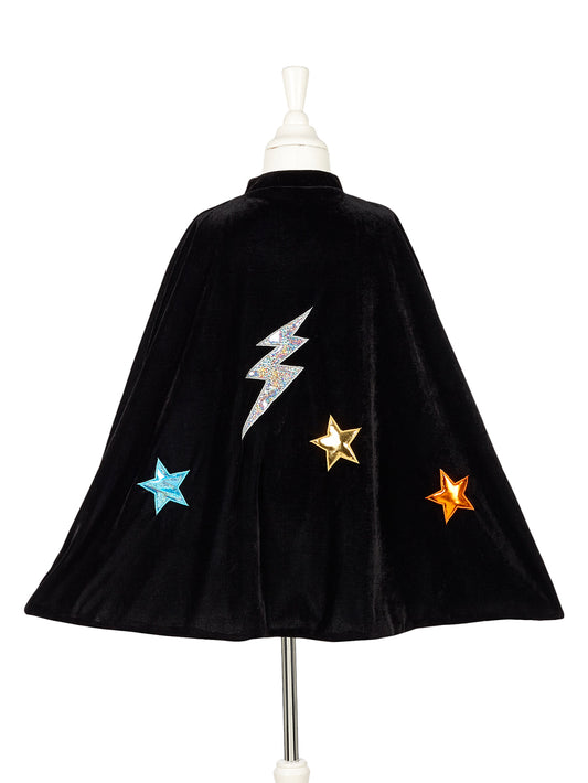 Souza Super-Hero Cape von hinten, schwarzer Samtumhang mit silbernem Blitz und farbigen Sternen in Blau, Gelb und Orange