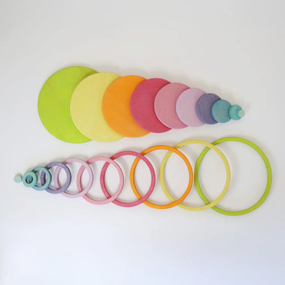 Konzentrische Kreise und Ringe Pastell aus Holz von Grimm's in verschiedenen Größen