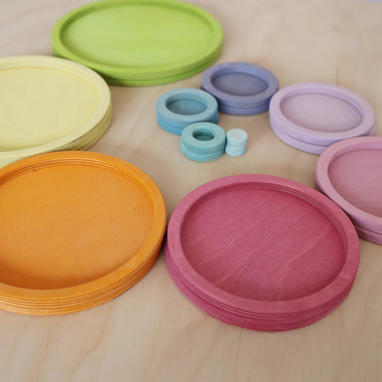 Konzentrische Kreise und Ringe Pastell aus Holz von Grimm's in verschiedenen Größen