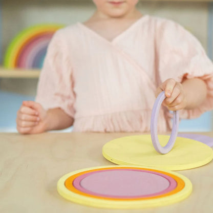 Konzentrische Kreise und Ringe Pastell aus Holz von Grimm's in verschiedenen Größen