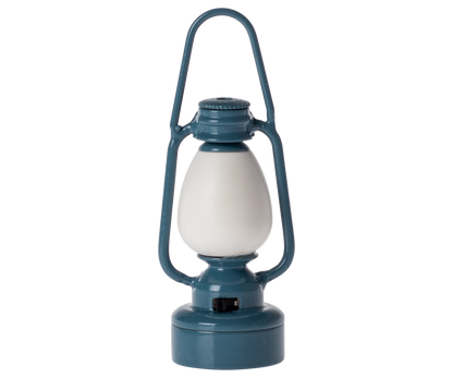 Vintage Laterne Maileg in Blau mit nostalgischem Design für Puppenhäuser