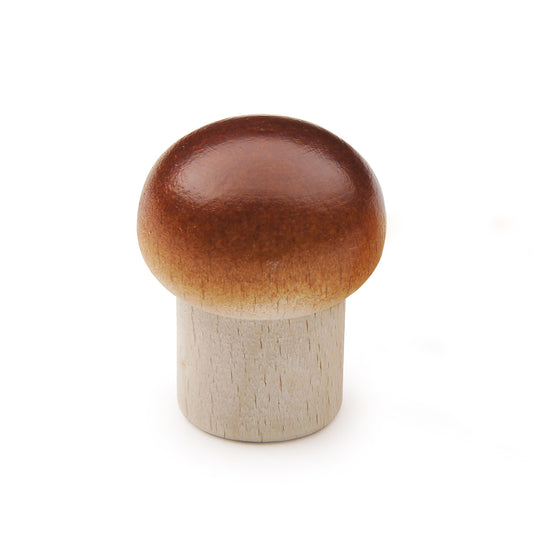 Erzi Holz-Champignon mit braunem glänzenden Hut und hellem zylindrischem Stiel, Packshot