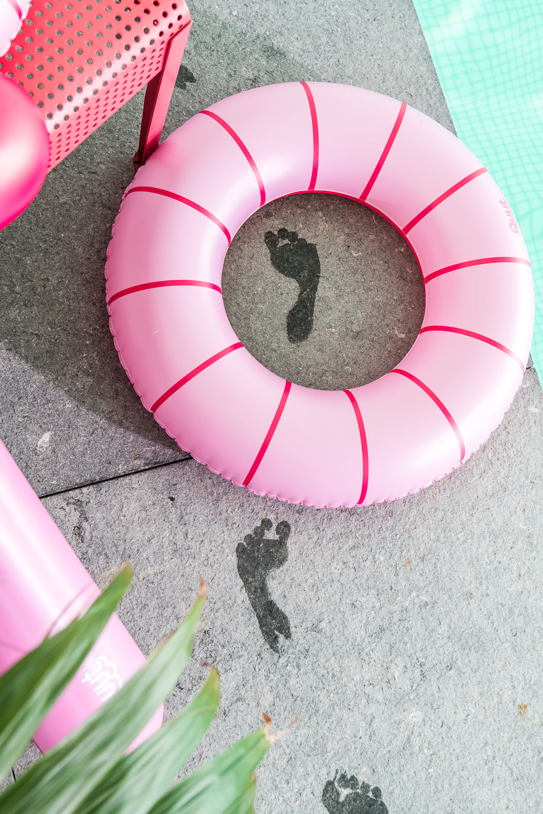 Quut - Swim ring 40cm - Cherry red - 173304 Swim ring 40cm Cherry 9