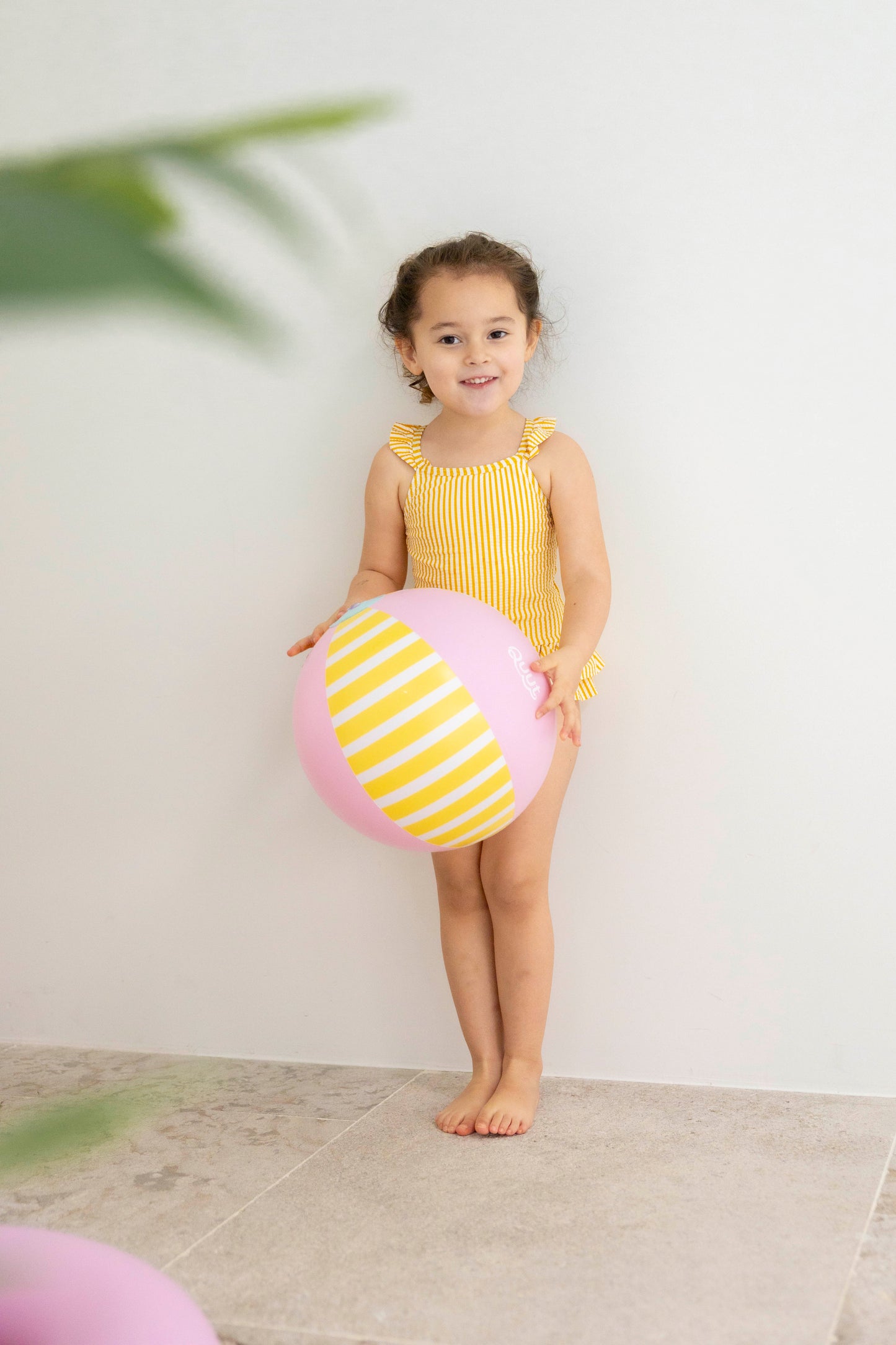Quut - Beach Ball - Banana Pink - 173540 Banana Pink 4