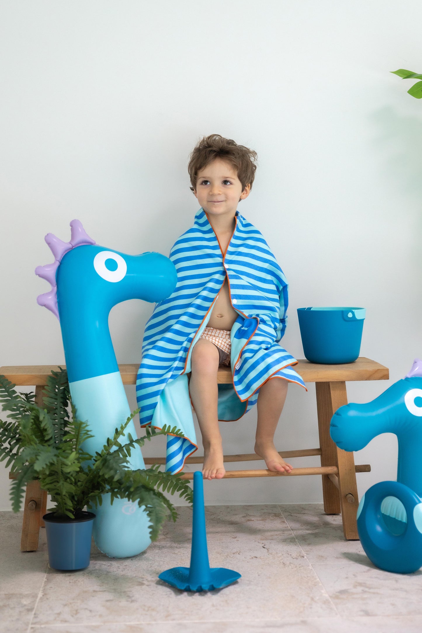Quut - PlayTowel M - On the road - 174028 PlayTowel M 140 x 70 Road 2