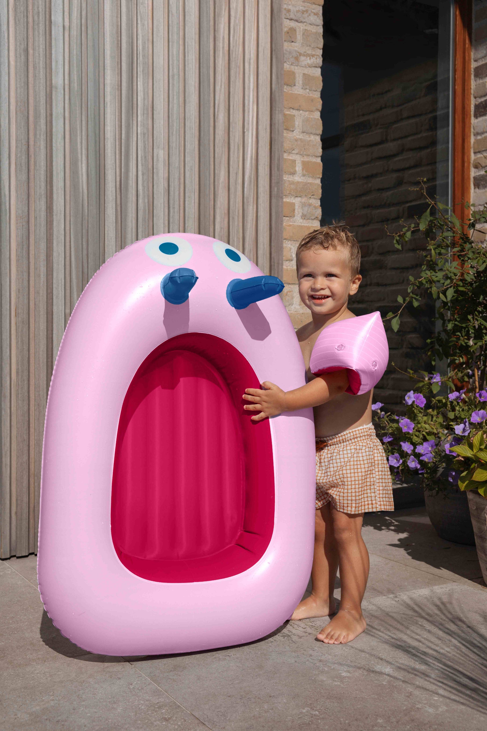Quut - Inflatable boat Cherry - 174769 Boat Cherry red 3