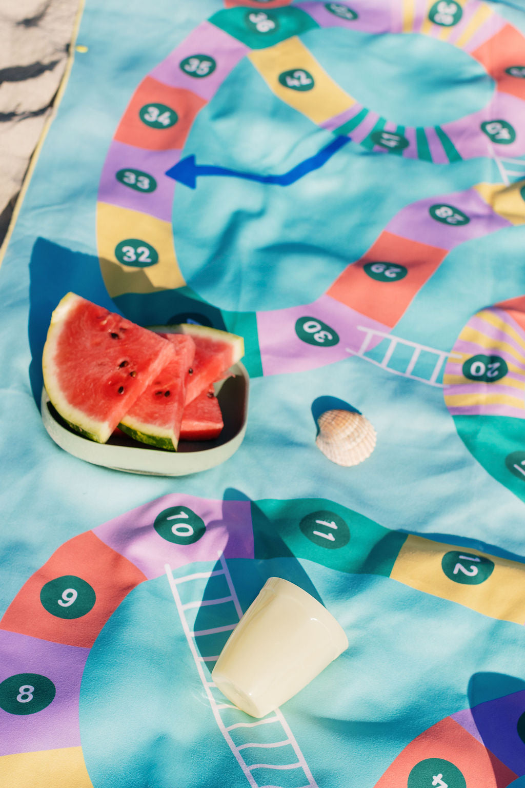 Quut - PlayTowel L (180 x 100cm) - Snake - 174844 Play Towel L 180 x 100 Snakes & Ladder 11