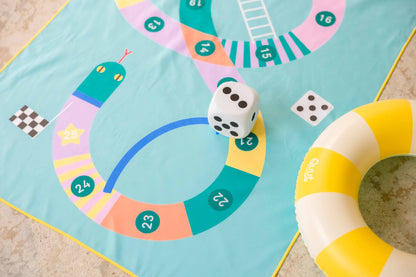 Quut - PlayTowel L (180 x 100cm) - Snake - 174844 Play Towel L 180 x 100 Snakes & Ladder 9