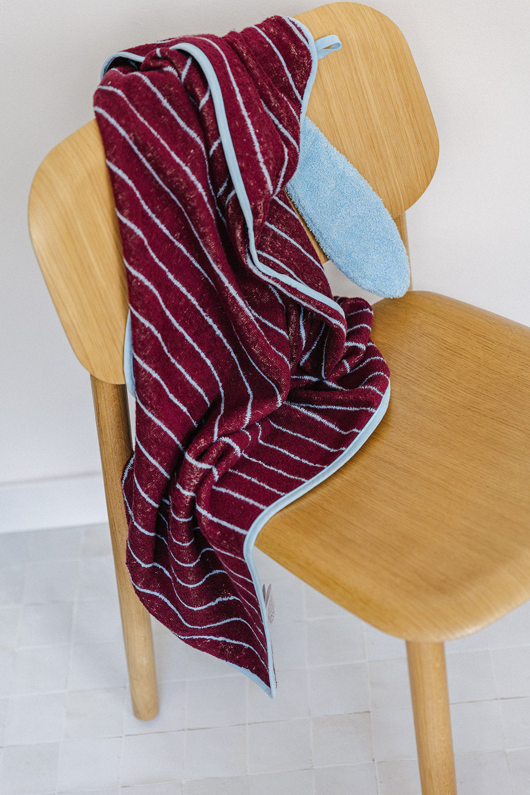 Quut - Hooded Towel BUNNY - 175391 Cotton hooded towel Bunny Burgundy 8