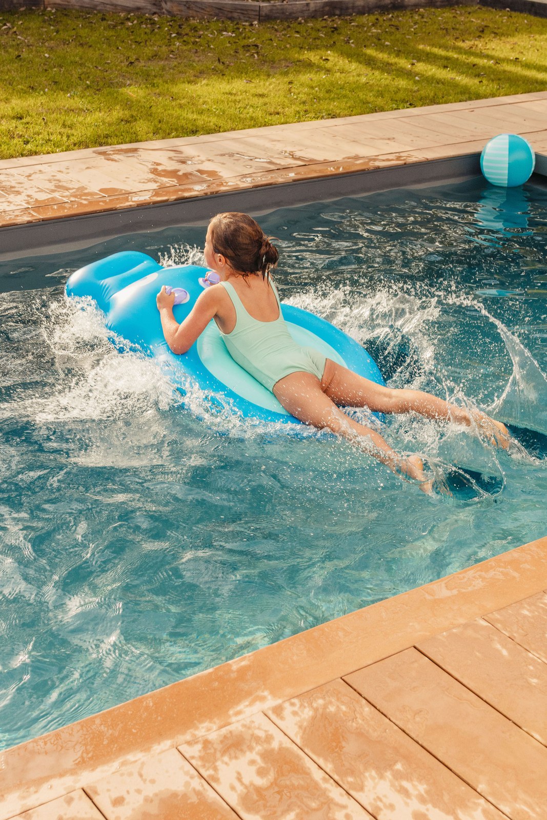 Quut - Inflatable Hippo Float - 175803 Hippo FLoat 5