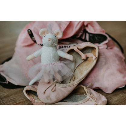 Plüsch-Maus Ella von Sam & Julia in Ballettoutfit, 12 cm groß, aus Baumwolle und Polyester