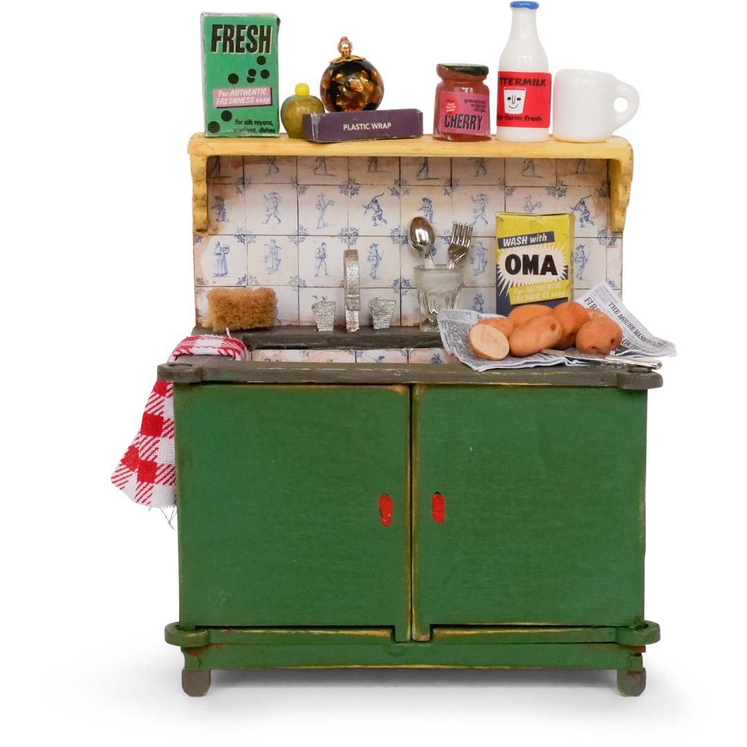 Holz-Baukastenset Sam & Julia Mäusehaus-Küche mit Herd, Spüle, Tisch und Schränken im Maßstab 1:12