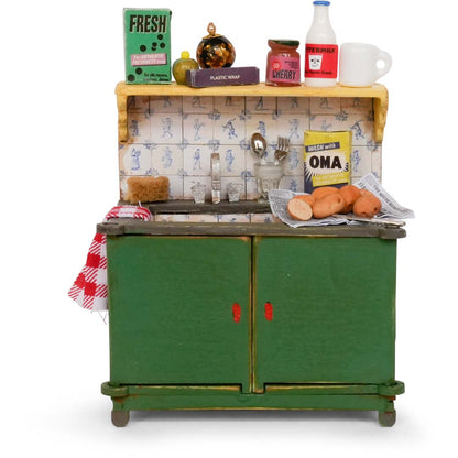 Holz-Baukastenset Sam & Julia Mäusehaus-Küche mit Herd, Spüle, Tisch und Schränken im Maßstab 1:12