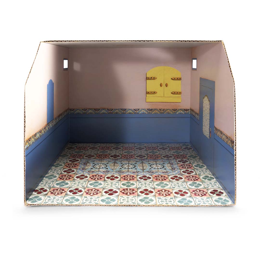 Papier-Badezimmer für Mäusefiguren von Sam & Julia mit gestalteten Wänden und Boden