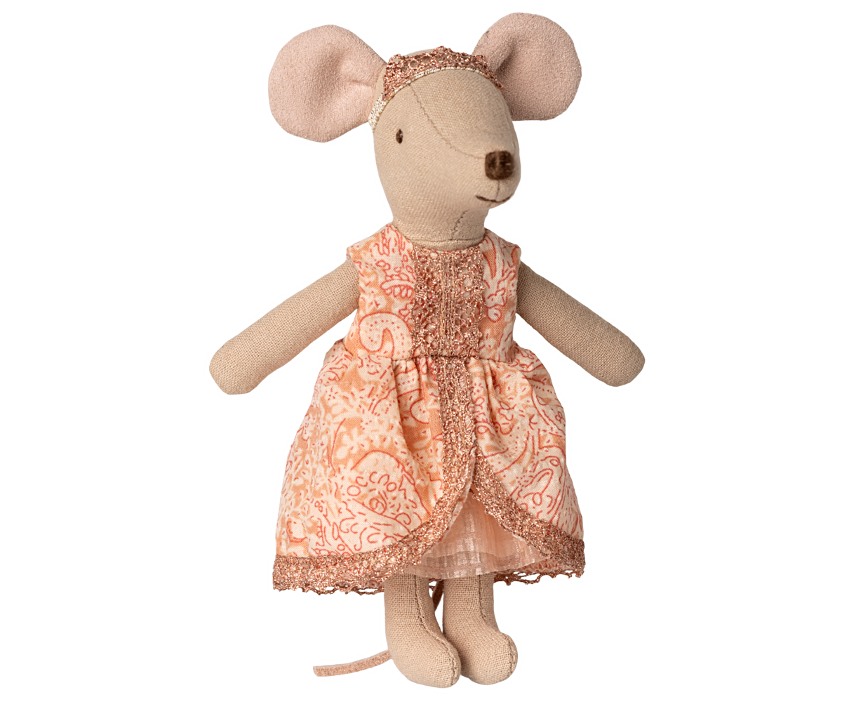 Große Schwester Maus Maileg mit Kleid, Krone und drei bunten Matratzen zum Märchen-Nachspielen
