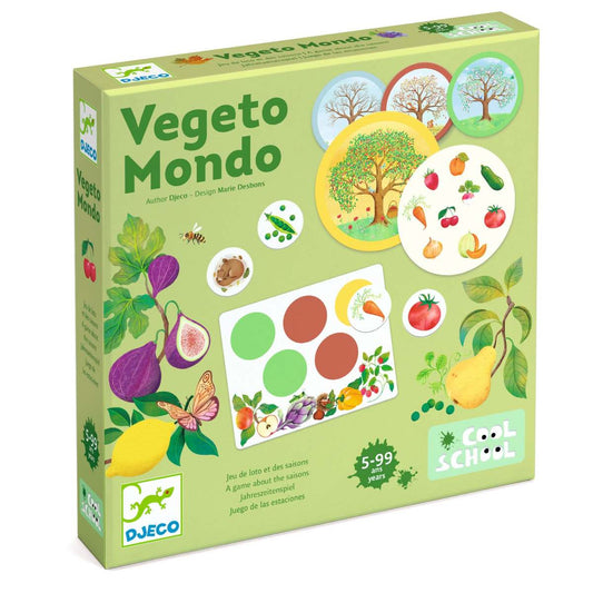 Verpackung des Djeco Spiels Vegeto Mondo mit Gemüse, Früchten und Bäumen auf grünem Grund