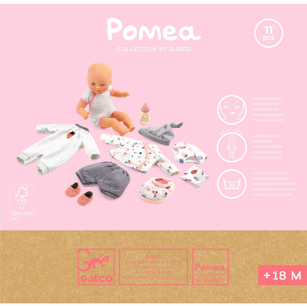 Pomea Puppe Vanille mit Kleidung und Zubehör auf rosa Hintergrund, Verpackung unten mit Altersangabe