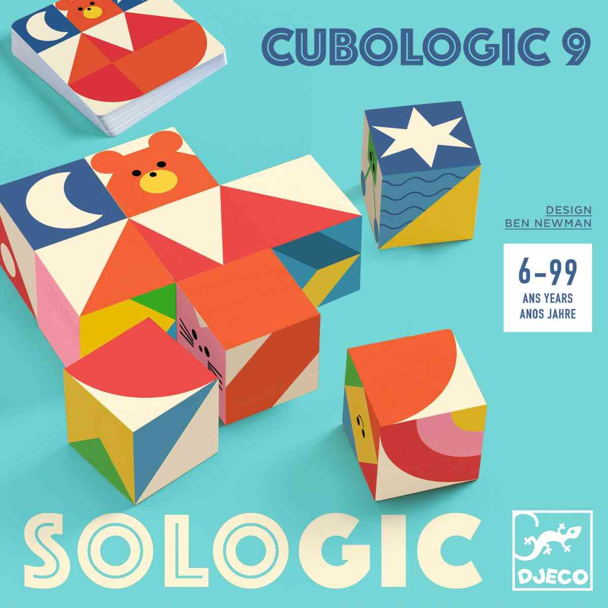Vier bedruckte Holzwürfel des Djeco Cubologic 9 mit geometrischen Mustern in Rot, Blau, Gelb und Rosa