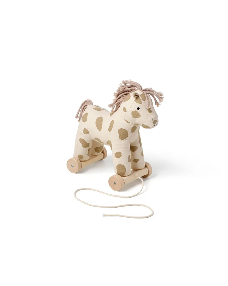 Plüsch-Ziehpferd Dotty von Kids Concept in Pastell mit Rädern