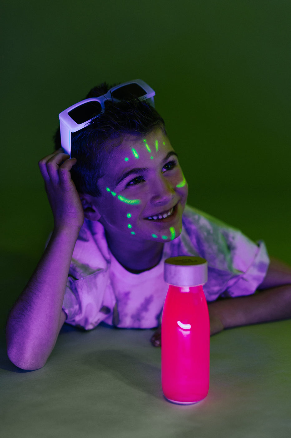 Petit Boum - Sensorikspielzeug Float Bottle - Fluo Pink Bild 7