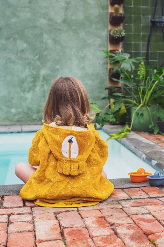 Kinderponcho Trixie Mr. Lion mit aufgesticktem Löwengesicht in Creme und Braun