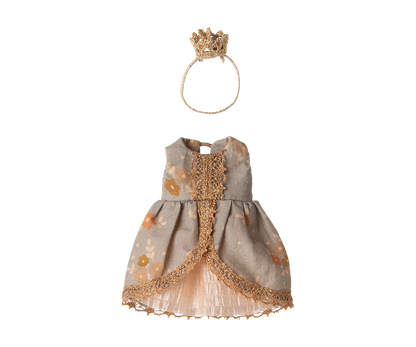 Rosafarbenes Prinzessinnen-Kleid mit Pailletten und feiner Spitze von Maileg für Große Schwester Maus