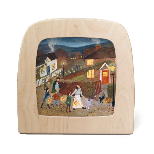 Toverlux Silhouettenlampe aus Holz mit ausgeschnittener Szene von Kindern mit Laternen vor Häusern