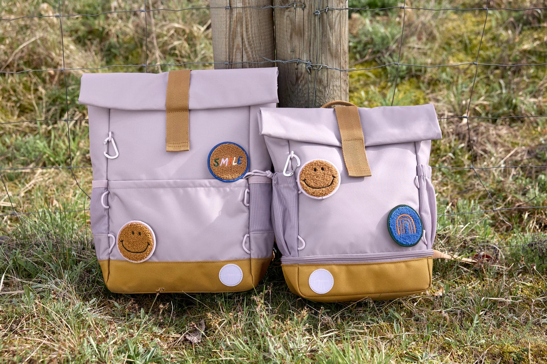 Lässig Kinderrucksack Rolltop Little Gang in Lila mit gepolsterten Schultergurten