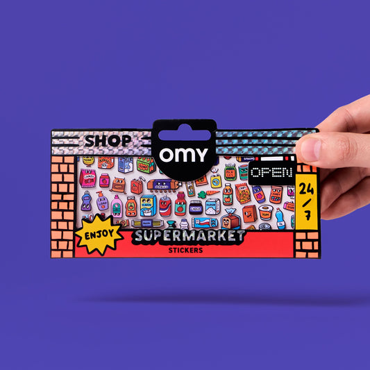 OMY Boutique Super Market Sticker in Hand vor violettem Hintergrund, bunte Waren und Supermarkt-Motive