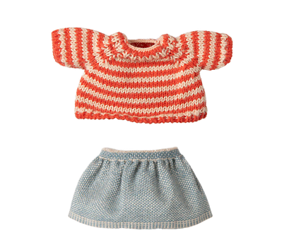 Maileg Strickpullover und Rock für große Schwester Maus, gestrickt in Creme und Pastelltönen