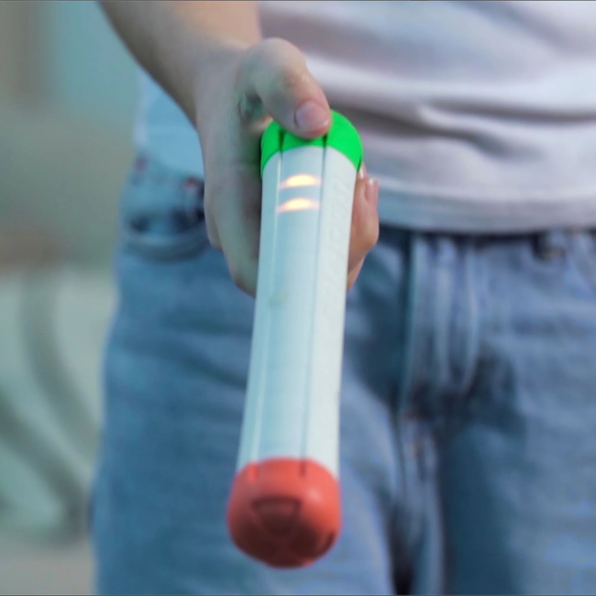 Stickflip Geschicklichkeitsspiel mit bunten Sticks und digitaler Anzeige