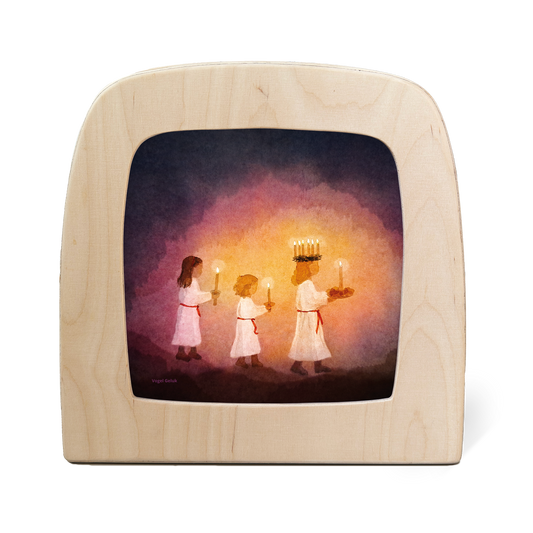 Toverlux Silhouette Little Lightbearers in der Holzlampe: Lichterumzug dreier Kinder mit Kerzen