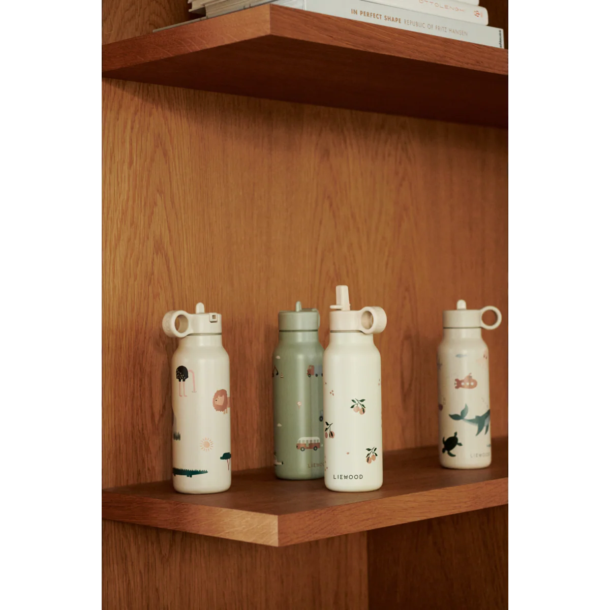 Edelstahl-Trinkflasche Falk Sea Creature von Liewood mit Pop-up-Strohhalmdeckel und Henkel