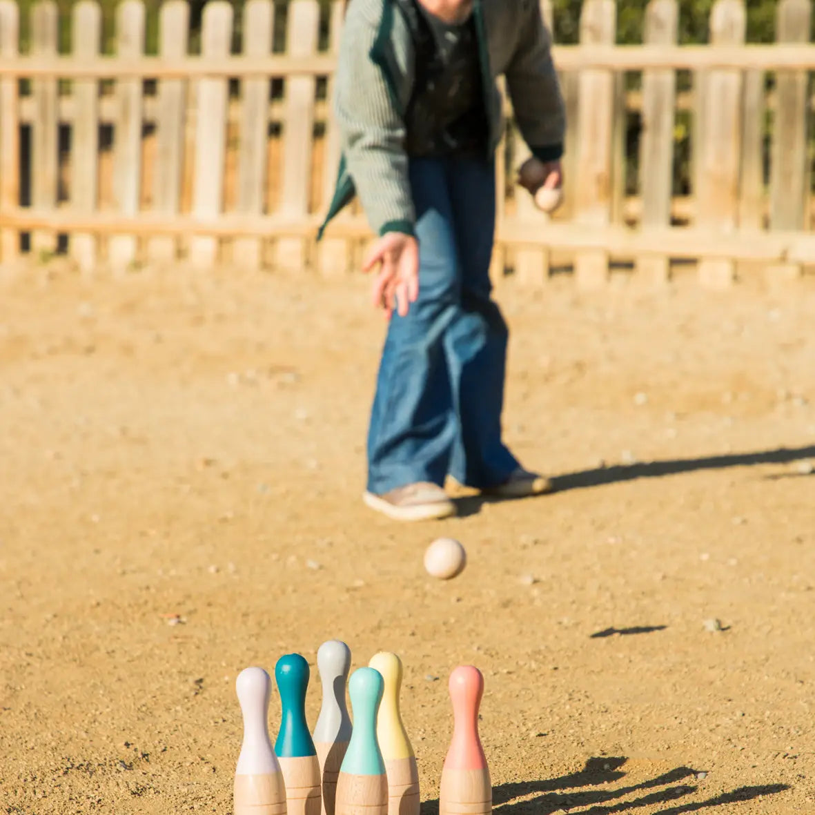 Holz-Bowling-Set Me&Mine mit Kugel und zehn Holzpins in Natur
