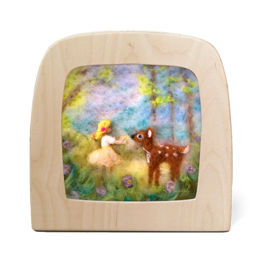 Toverlux - Het Wol Feetje - Girl with Deer Silhouette