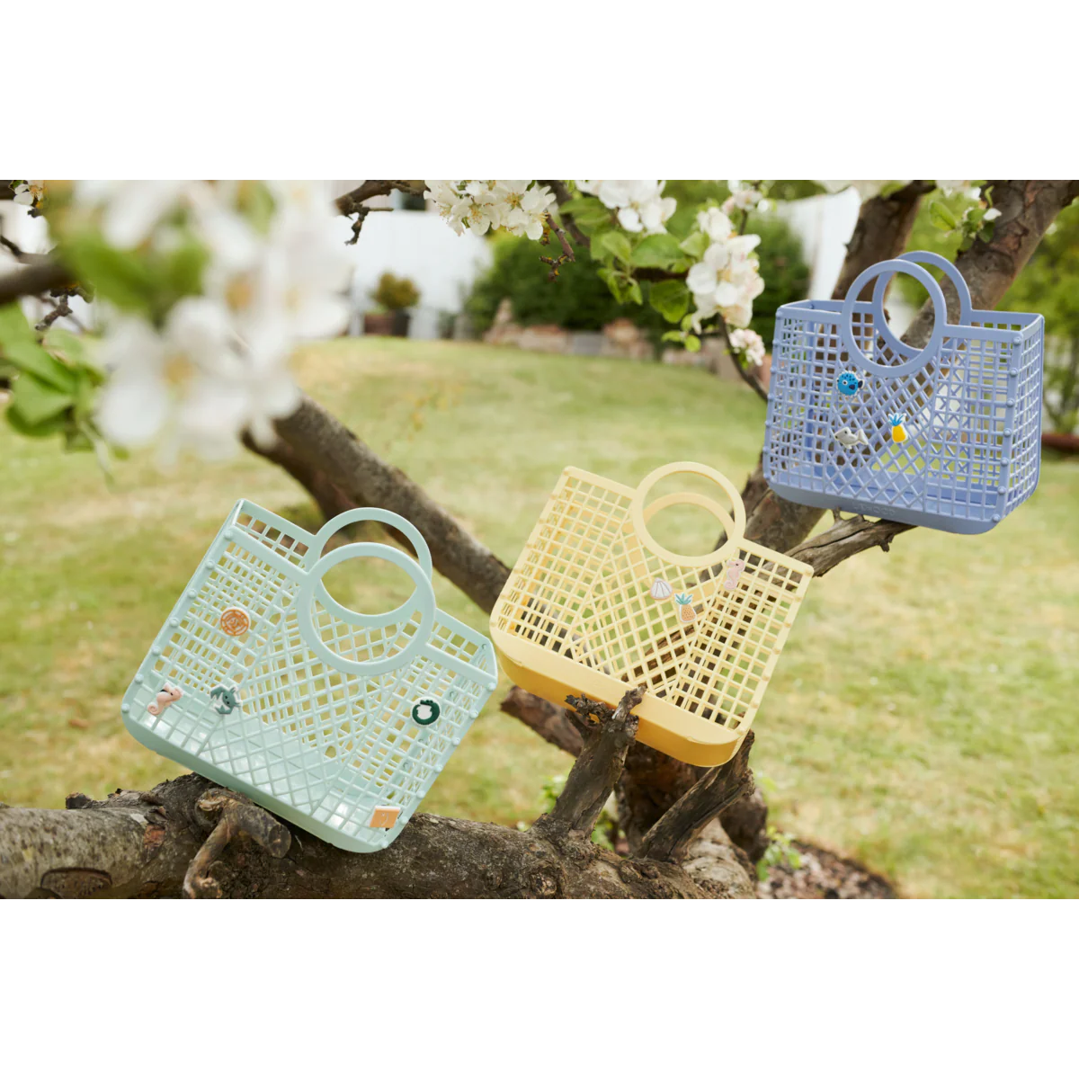 Liewood Korb Samanha in Dusty Lavender mit Anhängern aus Baumwolle