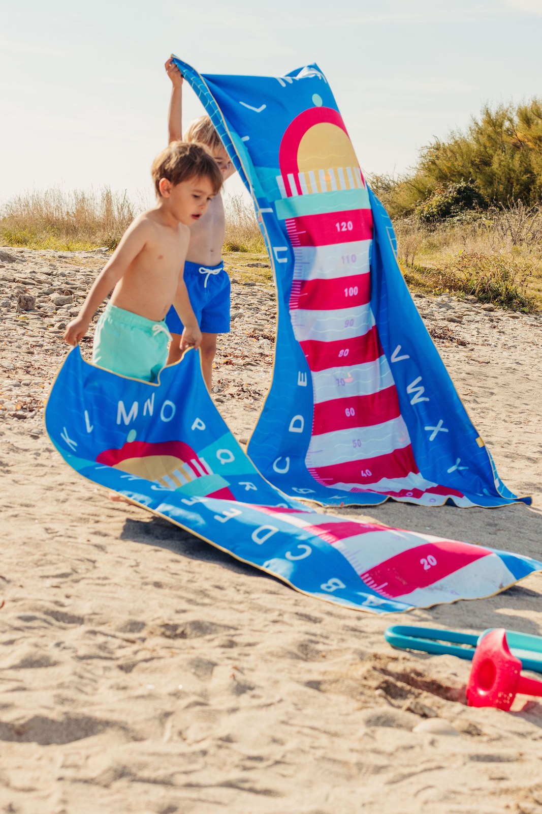 Quut - Playtowel L Lighthouse blue - laralutzquuttoys2025-1336