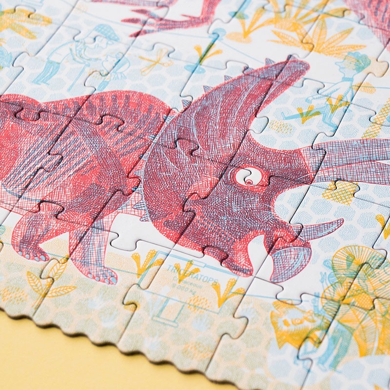 Londji Discover the Dinosaurs Puzzle, Detail mit rot gezeichnetem Triceratops