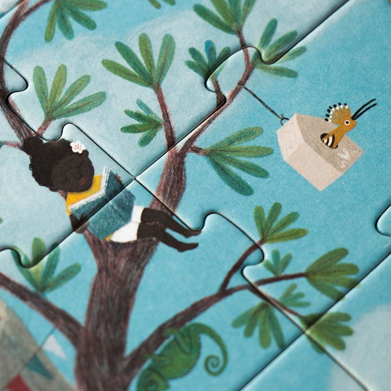 Londji Tea by the Sea Puzzle, Detail mit Kind in einem Baum mit grünen Blättern