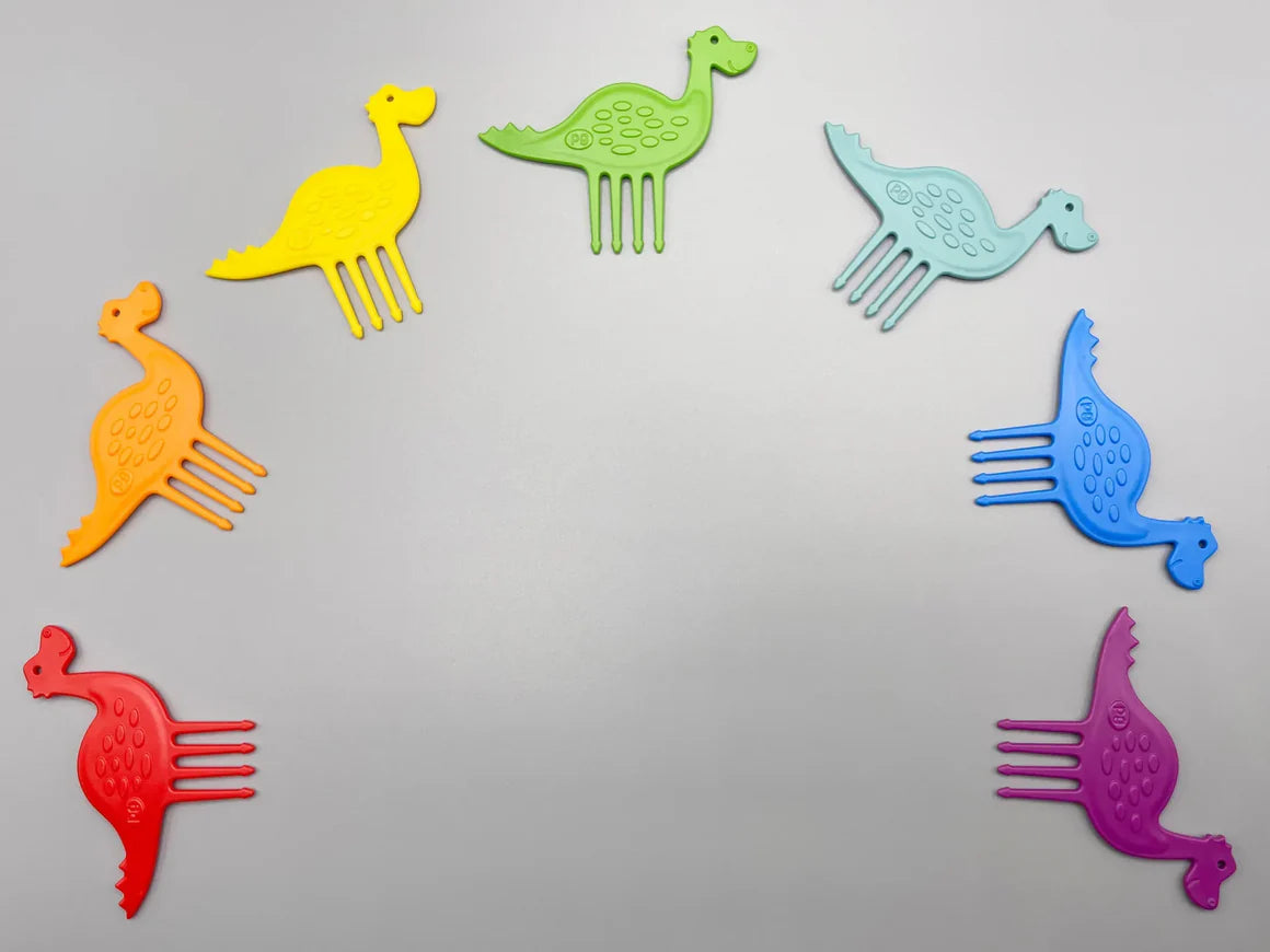 Dinosaurier-Pieksi-Set Rooaar von pieksi und griffel mit 7 bunten Figuren in Regenbogenfarben