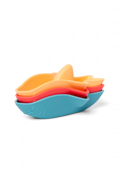Drei kleine Haie aus weichem Gummi von Little L zum Spritzen in der Badewanne