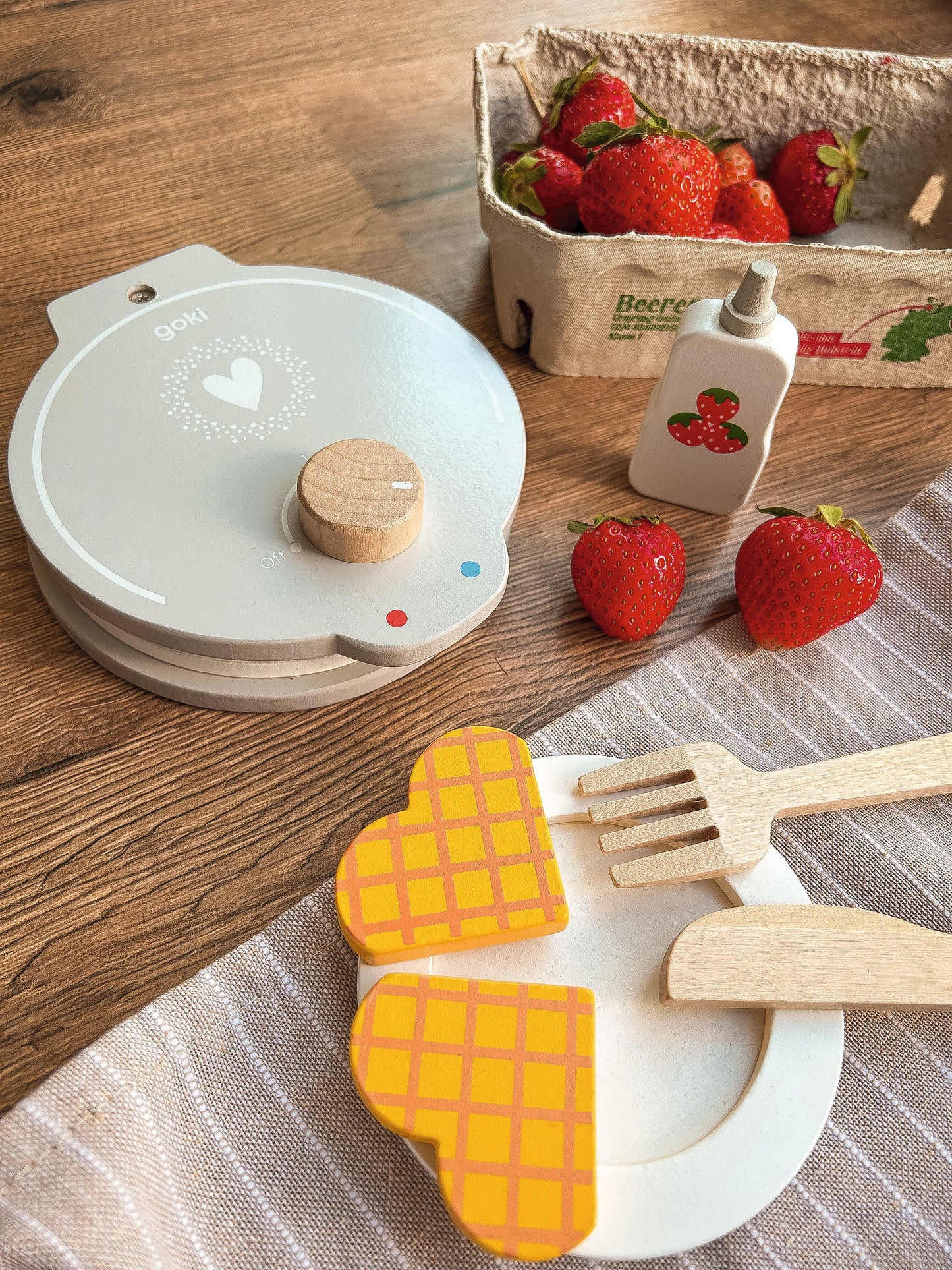 Goki - Waffeleisen mit Zubehör Bild 4